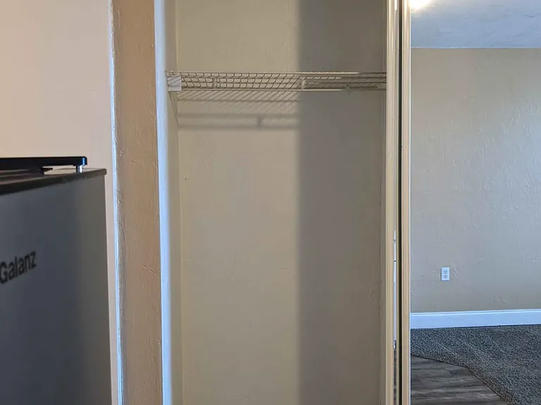 224 E Garden St #148 — Photo 9