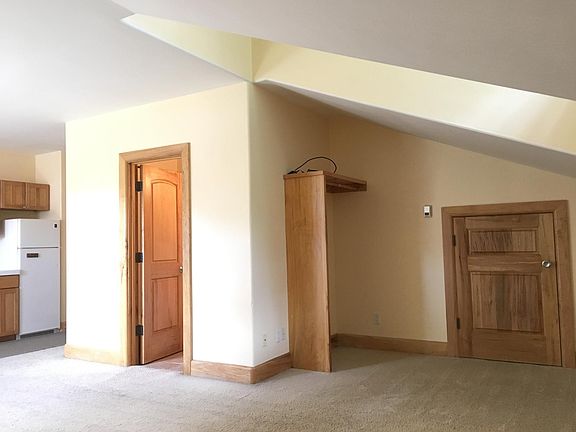 3rd image of 520 Wooden Canoe Ln