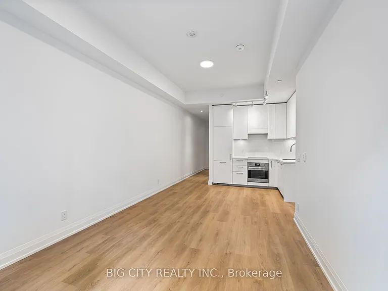 36 Brentcliffe Rd #201 — Photo 3