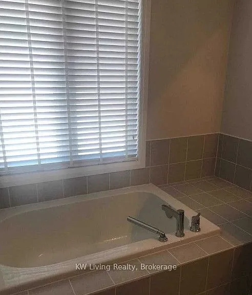 39 Oliana Way — Photo 12