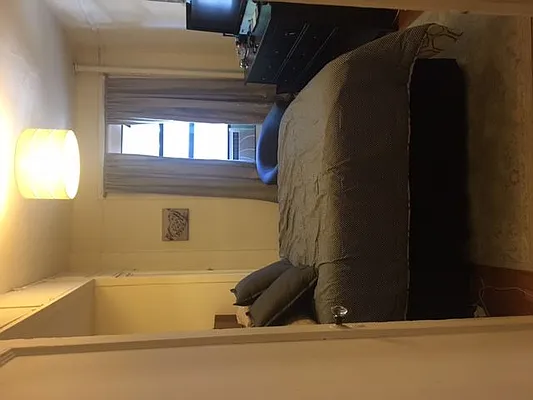 Rented by B Gans Management | media 10