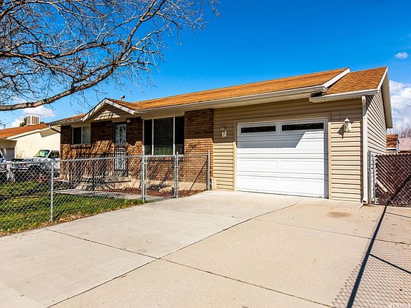 3rd image of 4511 S White Flower Way