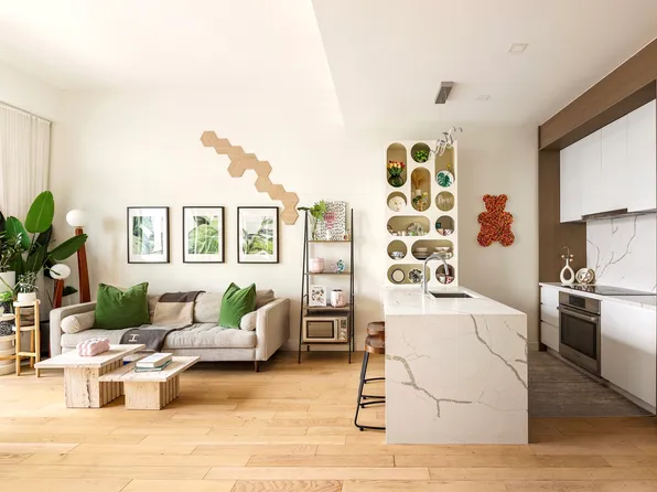 45-30 Pearson Street image 1 of 21