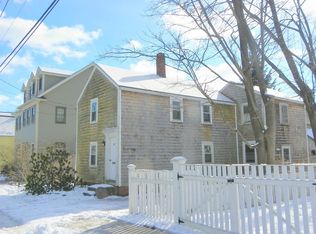 26 Hancock St, Newburyport, MA 01950