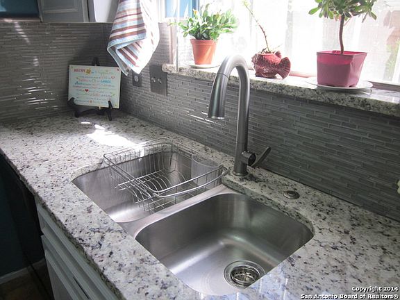 2nd image of 5810 Echo Way St