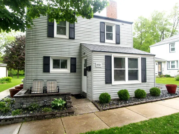 5721 Clover LANE, Greendale, WI 53129