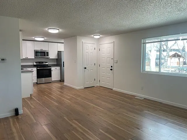 2330 Wedgewood Ave #2A — Photo 1