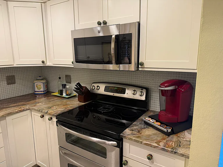 3306 Europa Dr #14 — Photo 17