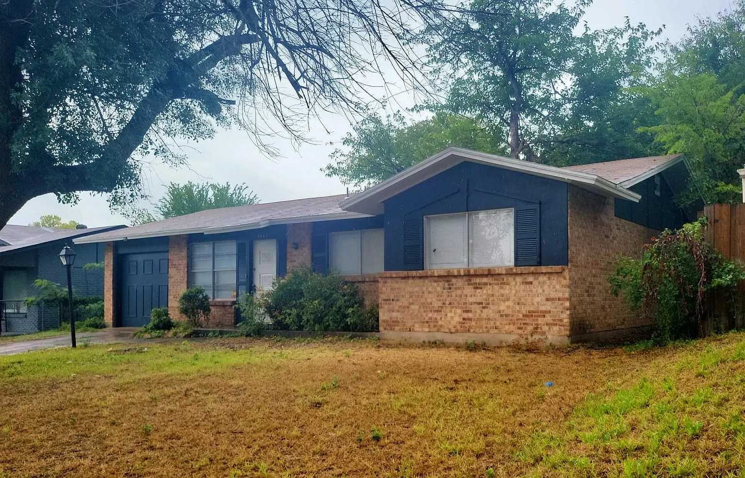 3 bed, 1.5 bath, 1010 sqft, $1,925 — Photo 1