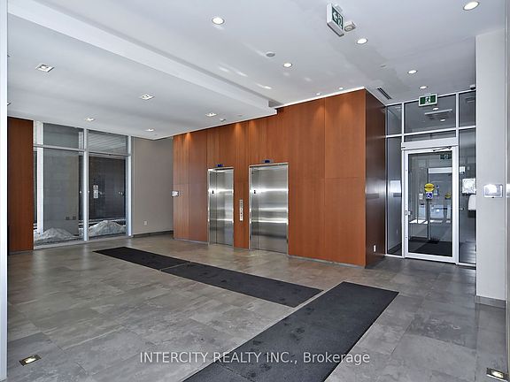 5th image of 2800 Keele St #905