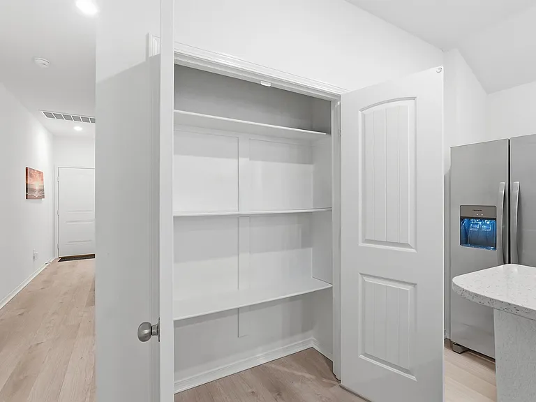 10904 Mason Dr — Photo 18