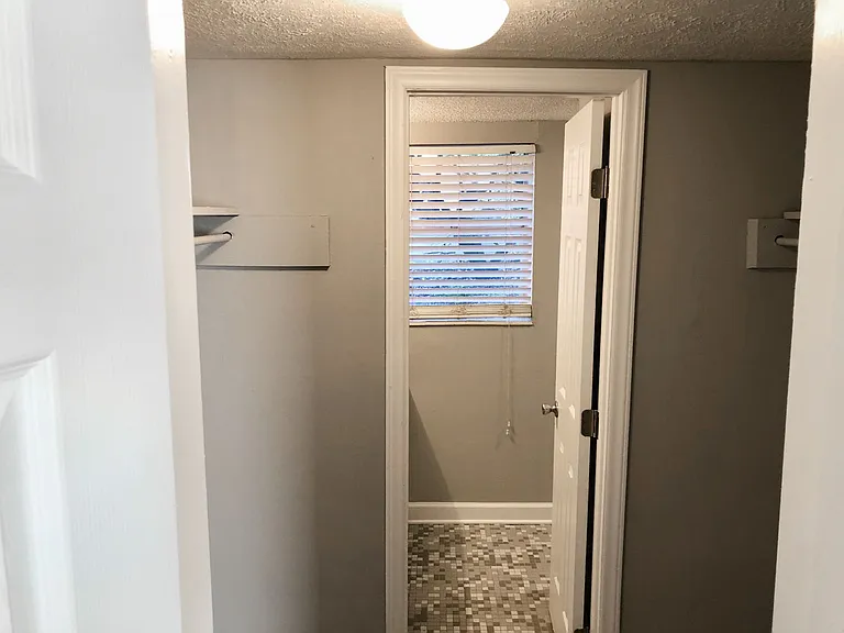 1520 Milner Cres — Photo 9