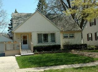 3413 Palmer St, Lansing, MI 48910