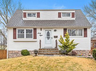 68 Nevada Dr, Hazlet, NJ 07730