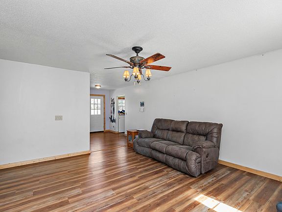 4th image of 288 Baileys Crossroads Rd