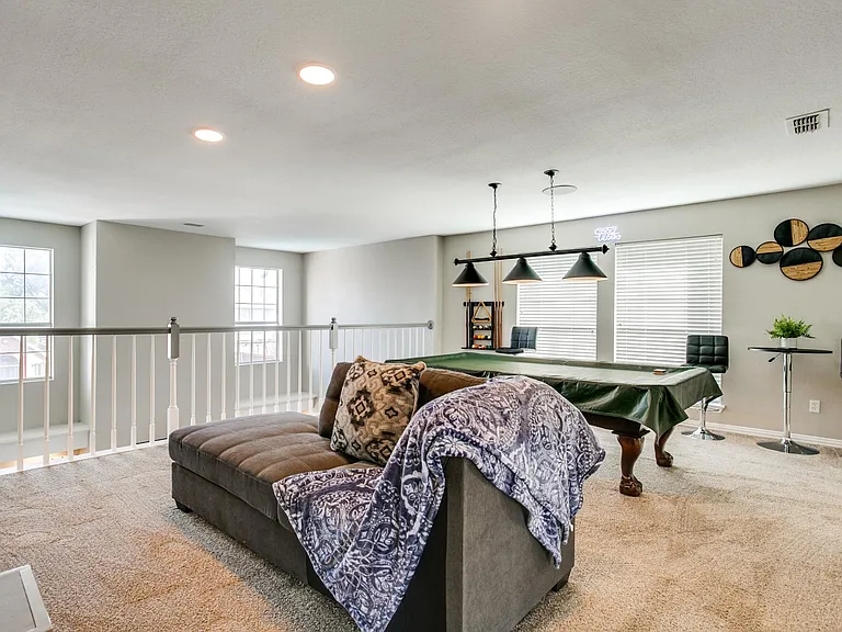 6904 Amethyst Ln — Photo 32