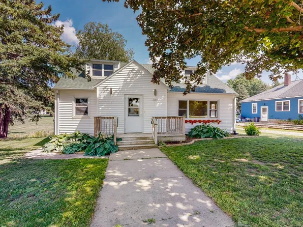309 Main St, Fountain, MN 55935