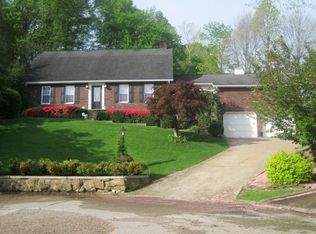 2113 Woodhill Pl, Saint Albans, WV 25177
