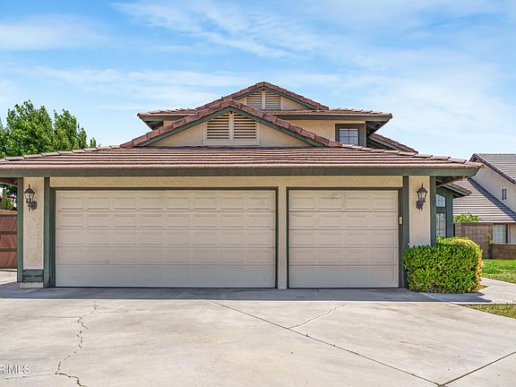 2nd image of 2102 Redrock Ct