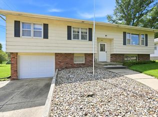 401 W Jack Frost St, Avoca, IA 51521