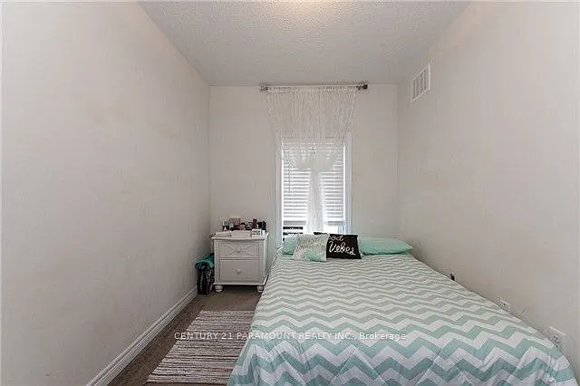 1301 Granrock Cres — Photo 11
