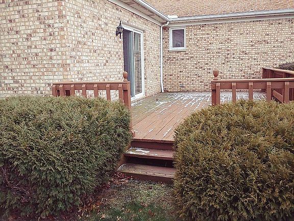 2nd image of 4877 Lindsey Ln