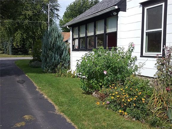 5th image of 6636 Lake Ave
