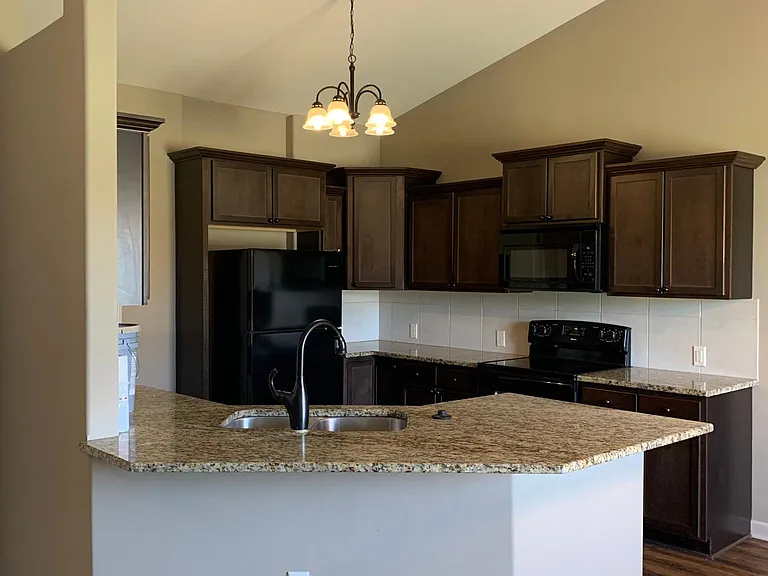 14302 W Willoughby Cir — Photo 8