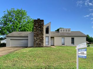 5996 Whisper Valley Dr, Memphis, TN 38141