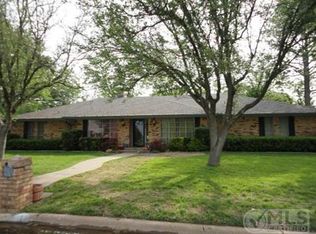1203 S Rodgers Dr, Graham, TX 76450