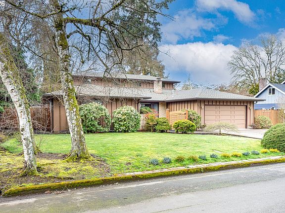 2nd image of 4490 Doyle St