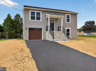 341 D St, Carlisle, PA 17013