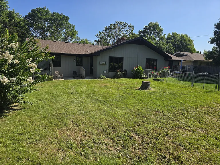 1442 E Camino Alto St — Photo 21