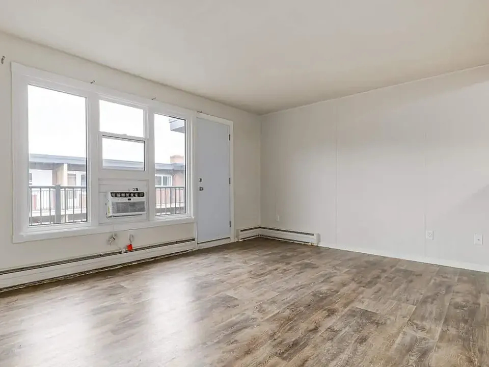 30 Spence St #25