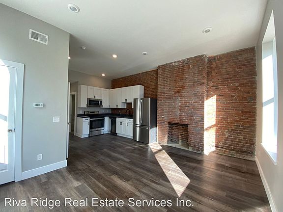 5th image of 1220 Sheffield St #2A