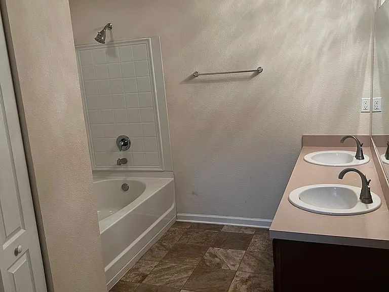 239 Brooklet Cir — Photo 12