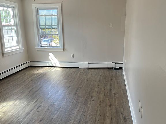 5th image of 2214 Broad St Suite 204