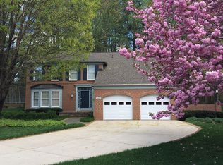 12041 Lake Newport Rd, Reston, VA 20194