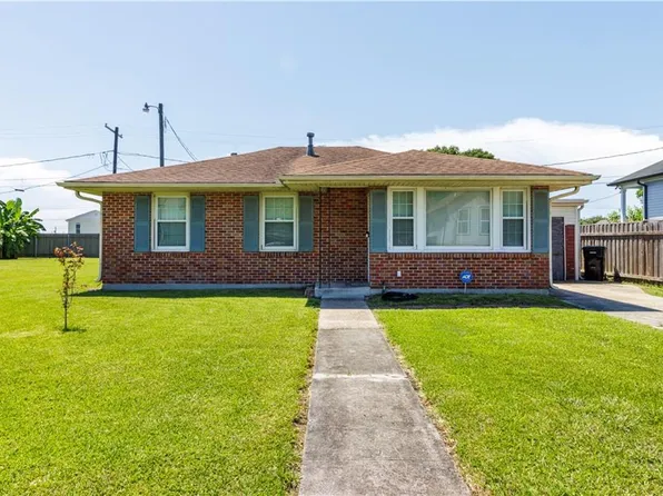 82 Packenham Ave, Chalmette, LA 70043