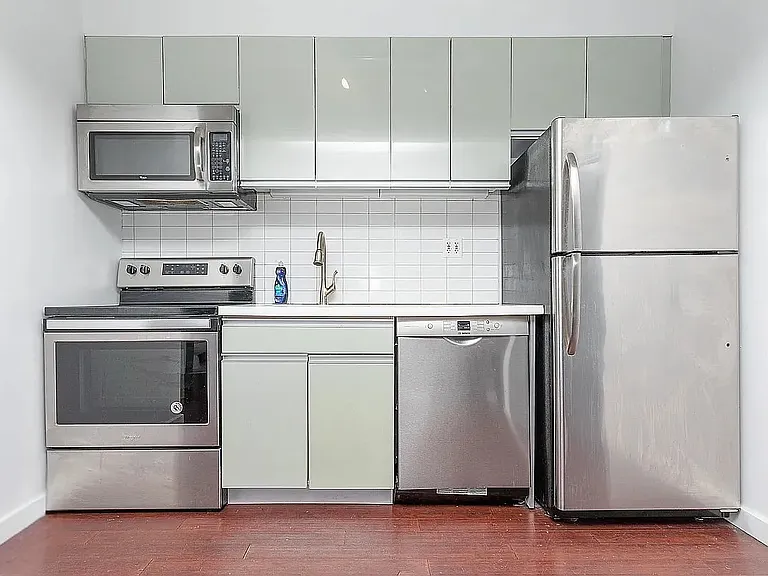 286 Stanhope St #5B — Photo 3
