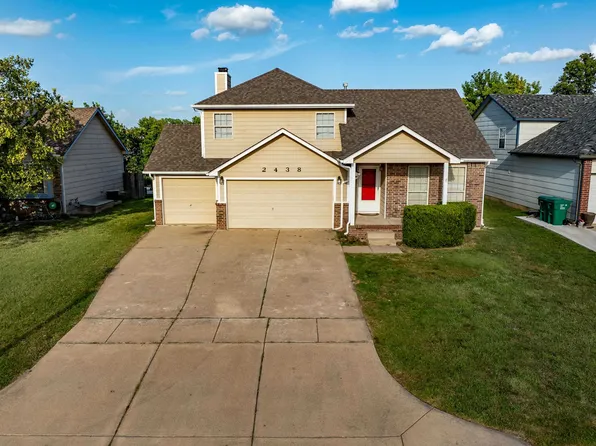 2438 S Cypress St, Wichita, KS 67210