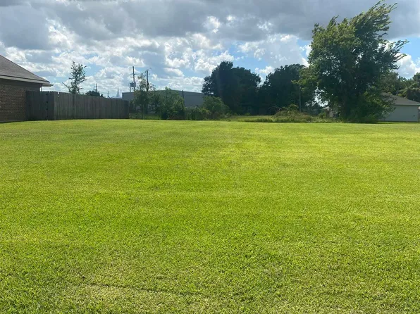 Dewey St, Westlake, LA 70669