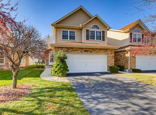 1052 N Jamey Ln, Addison, IL 60101