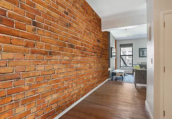 2nd image of 314 W 94th St APT 4C