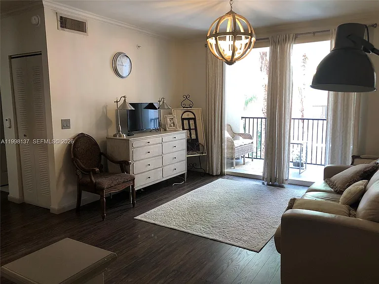 17150 N Bay Rd #2422 — Photo 4