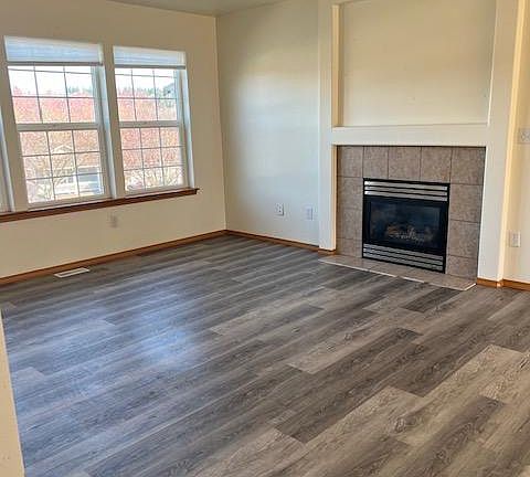 3rd image of 10520 66th Ave NE