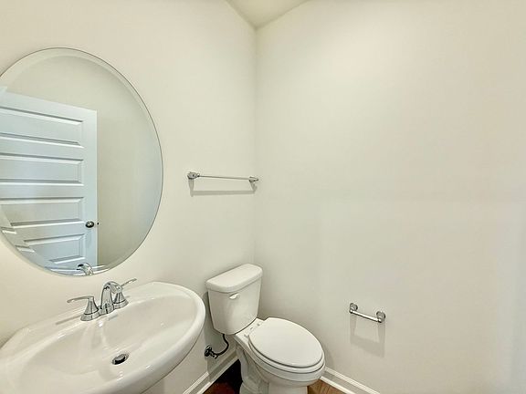 4th image of 1119 Mountain Crown St
