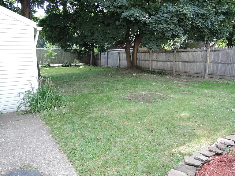 237 Merrill St — Photo 21