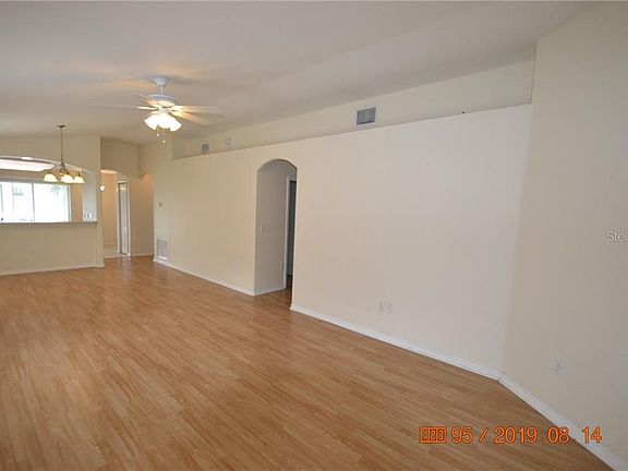 3rd image of 10625 Shady Preserve Dr