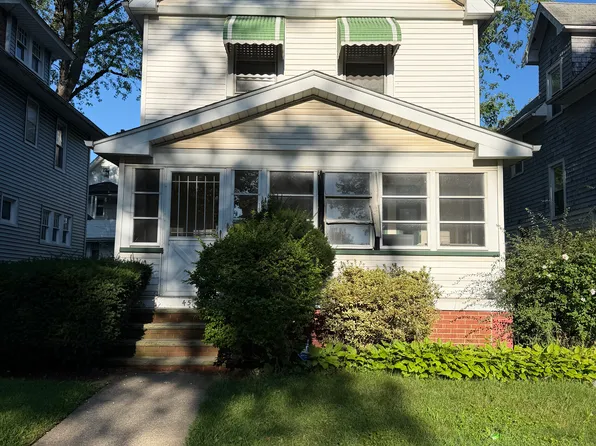 458 E 109th St, Cleveland, OH 44108